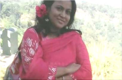 পাহাড় পানে মেঘের খোঁজে